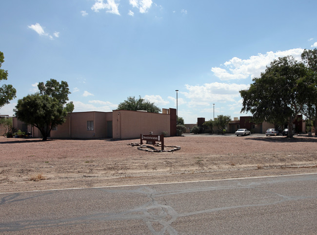 El Memorial De Don Frew in Marana, AZ - Building Photo - Building Photo