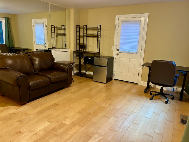 property at 435 Hubbard Gulch Rd