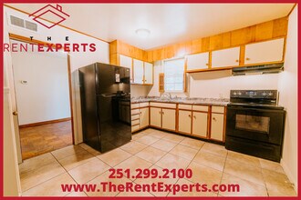 908 E David Langan Dr in Mobile, AL - Building Photo - Building Photo