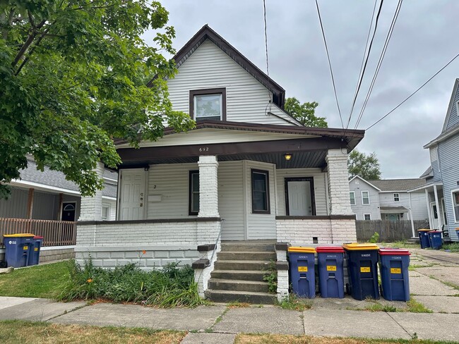 property at 652 Chatham St NW