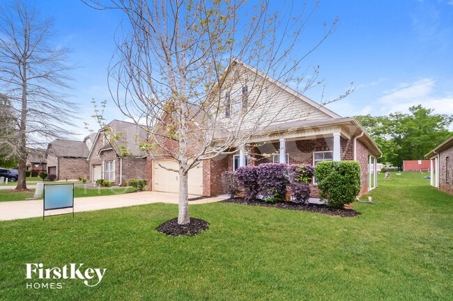 8253 Owen Park Dr in Mc Calla, AL - Foto de edificio - Building Photo