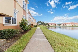 1005 Villagio Cir in Sarasota, FL - Building Photo - Building Photo