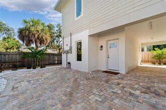 1021 Douglas Ave in Dunedin, FL - Building Photo - Building Photo