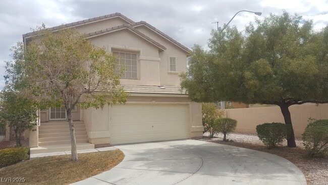 property at 7290 Victoria Oak Ct