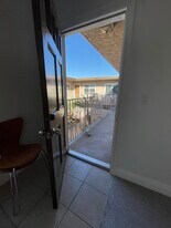 1472 Iris Ave, Unit 11 in Imperial Beach, CA - Building Photo