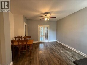 590 Main St E in Hamilton, ON - Building Photo - Building Photo