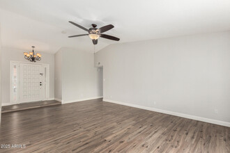 421 E San Angelo Ave in Gilbert, AZ - Building Photo - Building Photo