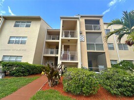 15295 SW 106th Ln in Miami, FL - Building Photo
