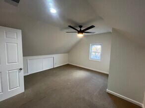 1655 N Artesian Ave, Unit 2 in Chicago, IL - Building Photo - Building Photo