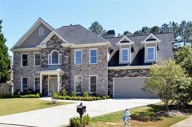 310 Windsor Gate Cove NE in Atlanta, GA - Building Photo - Building Photo