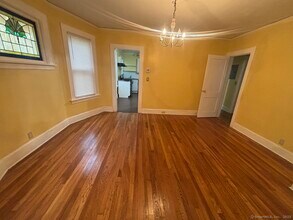 52 Taylor Ave in Norwalk, CT - Building Photo - Building Photo