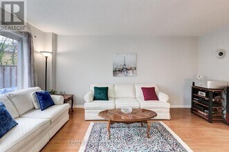 1176 Treetop Terrace in Oakville, ON - Building Photo - Building Photo