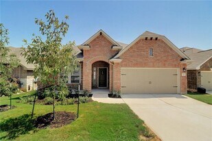 624 Peregrine Way in Leander, TX - Building Photo