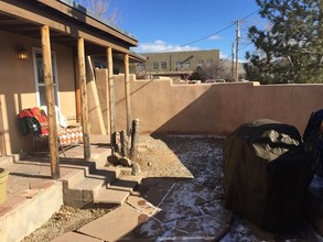 812 Calle Saragosa in Santa Fe, NM - Building Photo - Building Photo