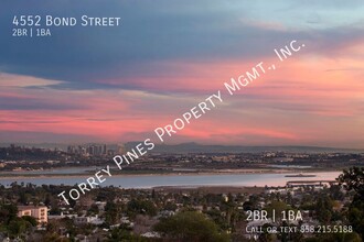 4552 Bond St in San Diego, CA - Foto de edificio - Building Photo