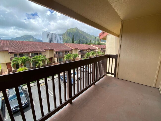 46-63 Emepela Pl-Unit -R208 in Kaneohe, HI - Building Photo - Building Photo