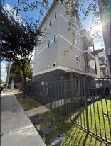 2906 Baer St in Houston, TX - Building Photo