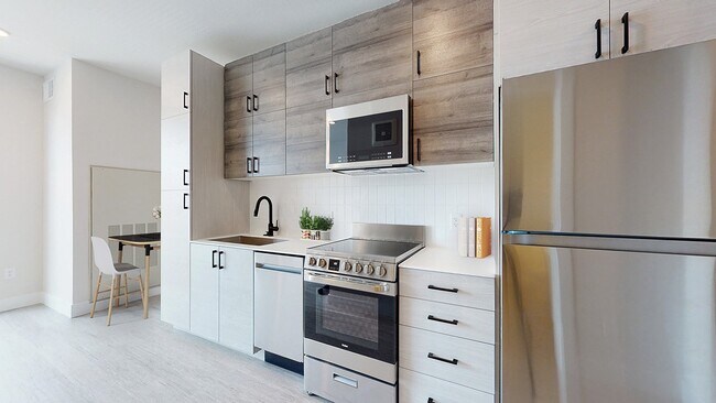 Signalmen in Denver, CO - Foto de edificio - Building Photo