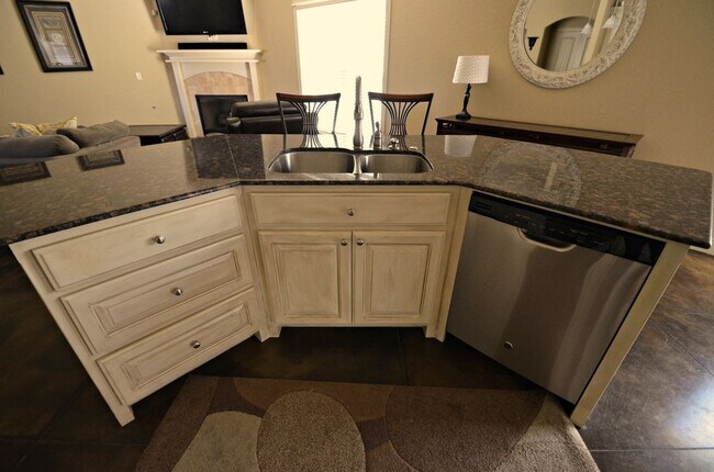 3625 W Mountain View Dr in Fayetteville, AR - Building Photo - Building Photo