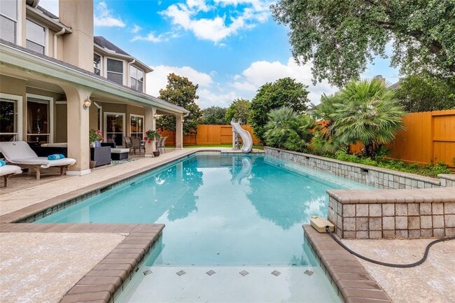 13911 Royal Springs Ct
