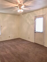 101-103-103 Lockhart St in San Marcos, TX - Building Photo - Building Photo