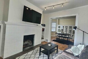 2586 N Cramer St in Milwaukee, WI - Building Photo