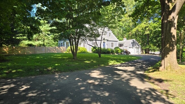 property at 287 Georgetown Rd