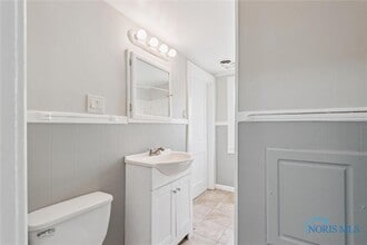 3836 Upton Ave in Toledo, OH - Building Photo - Building Photo