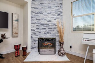 49527 Wayne St in Indio, CA - Foto de edificio - Building Photo