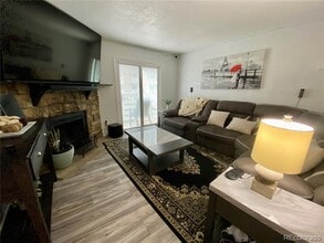 8555 Fairmount Dr in Denver, CO - Building Photo - Building Photo