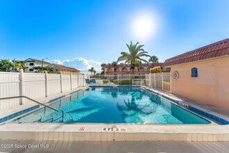 8000 Ridgewood Ave in Cape Canaveral, FL - Building Photo - Building Photo