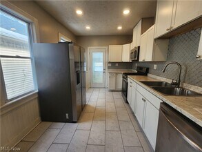 3709 E 69th St in Cleveland, OH - Building Photo - Building Photo