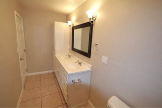 13295 Beaver St in Los Angeles, CA - Building Photo - Building Photo