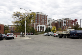 Plymouth Place Senior Living in La Grange Park, IL - Building Photo - Building Photo