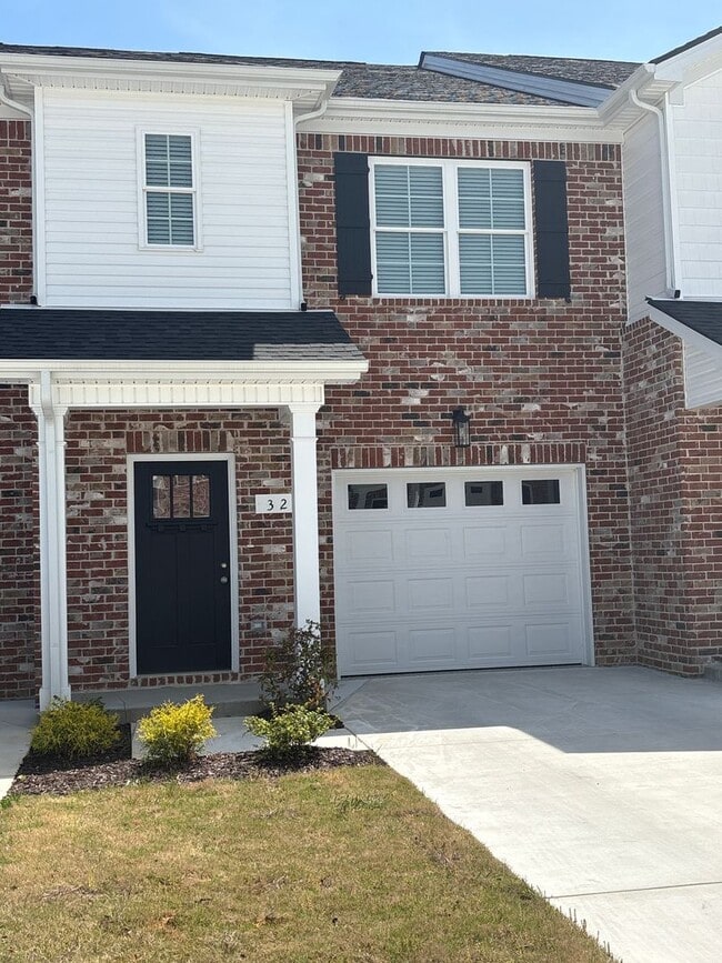 property at 32 Hardwood Rd