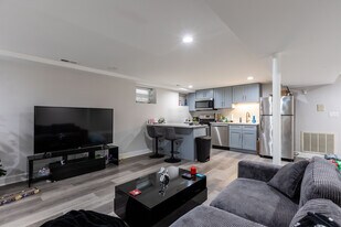 1942 N Halsted St, Unit G in Chicago, IL - Building Photo