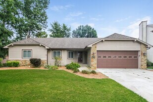 9119 Lansburgh Ct in Indianapolis, IN - Building Photo