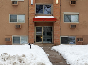 The Heights Apartments in Fridley, MN - Foto de edificio - Building Photo