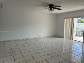 15431 SW 86th Terrace in Miami, FL - Building Photo - Building Photo