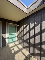 3000 W Illinois Ave in Midland, TX - Building Photo