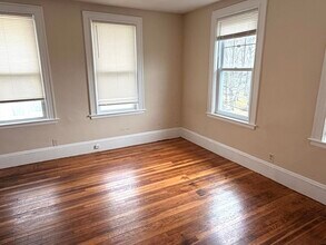 182 Princeton Ave in Waltham, MA - Building Photo - Building Photo