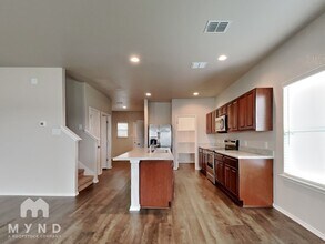 211 Stevens Summit in New Braunfels, TX - Building Photo - Building Photo