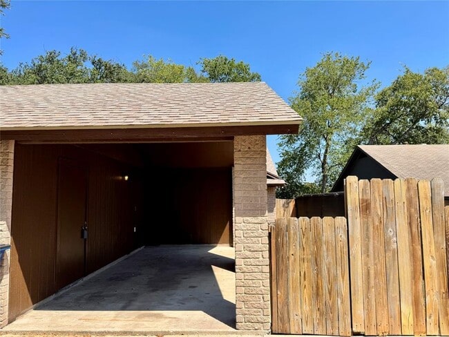 904 Milford Way in Austin, TX - Building Photo - Building Photo