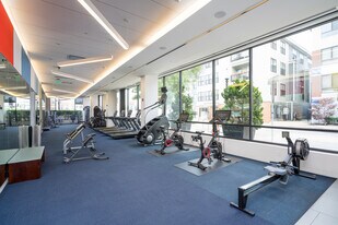 320 D St in Boston, MA - Building Photo