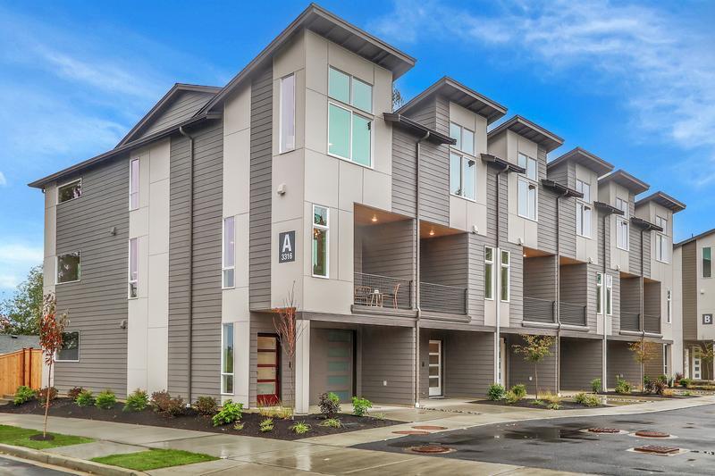 3316 132nd St SW, Unit B2 in Lynnwood, WA - Building Photo