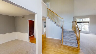 1829 Michelle Ct in Ann Arbor, MI - Building Photo - Building Photo