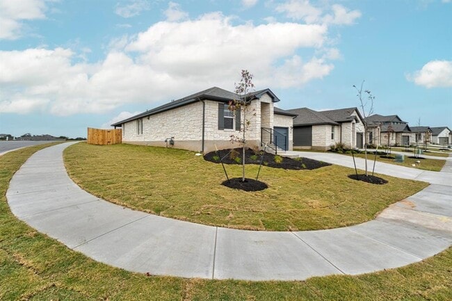 496 El Capitan Lp in Dripping Springs, TX - Building Photo - Building Photo