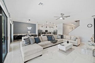 1314 Butterfly Orchid Rd in Davenport, FL - Building Photo