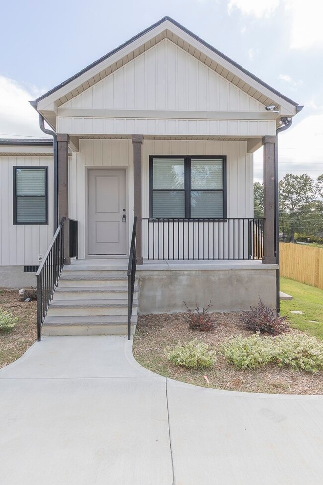 413 W 2nd Ave in Easley, SC - Building Photo - Building Photo