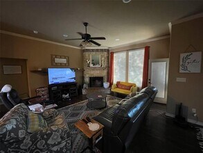 1738 Sully Ct in Stephenville, TX - Building Photo - Building Photo